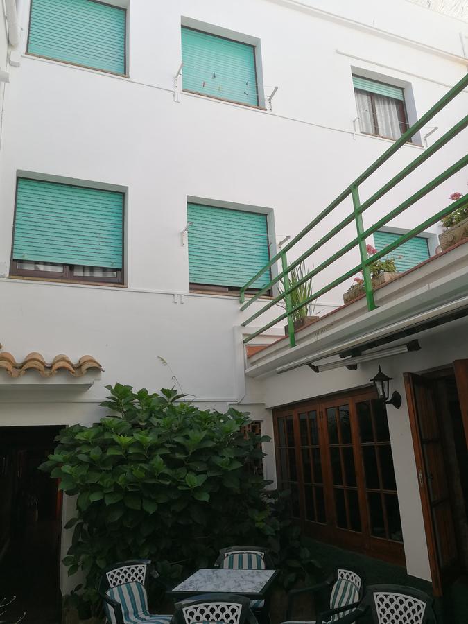 Pensio Can Fabrellas Sant Antoni De Calonge Exterior photo