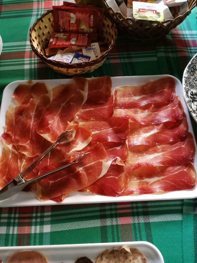 Pensio Can Fabrellas Sant Antoni De Calonge Exterior photo